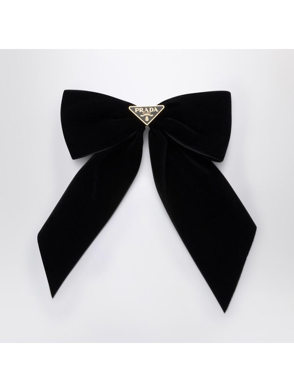 Triangle Logo Velvet Hair Clip