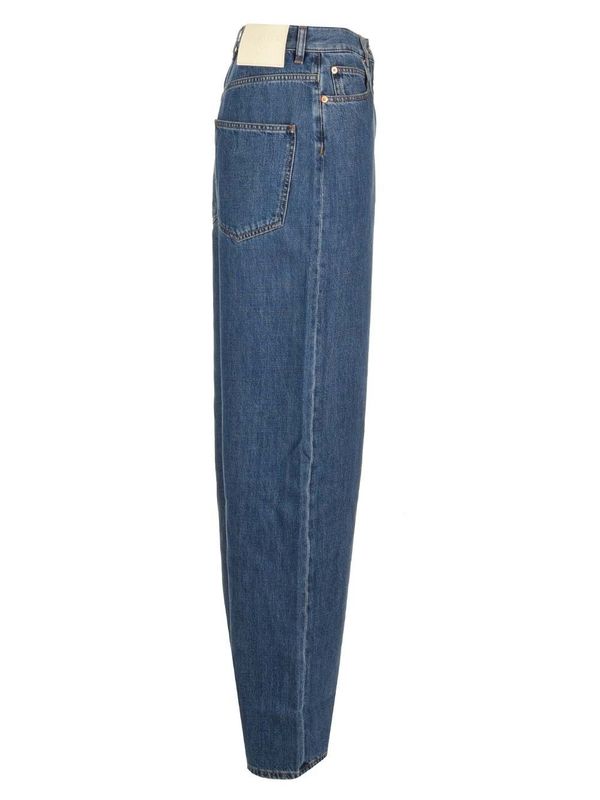 バックロゴパッチデニムパンツ