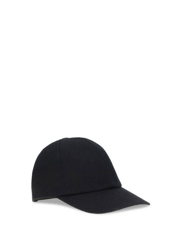 Courrèges Black Cap