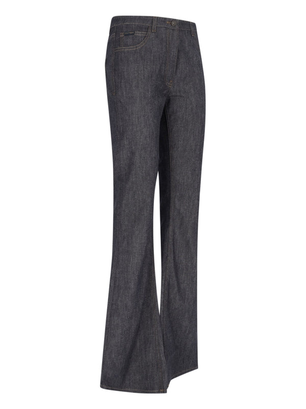 后背徽标喇叭牛仔裤