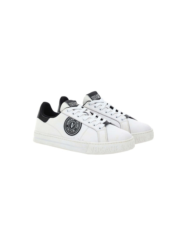 V Emblem Low-Top Sneakers