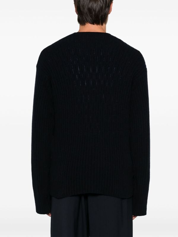 Gustave V-neck
  Cashmere Knit