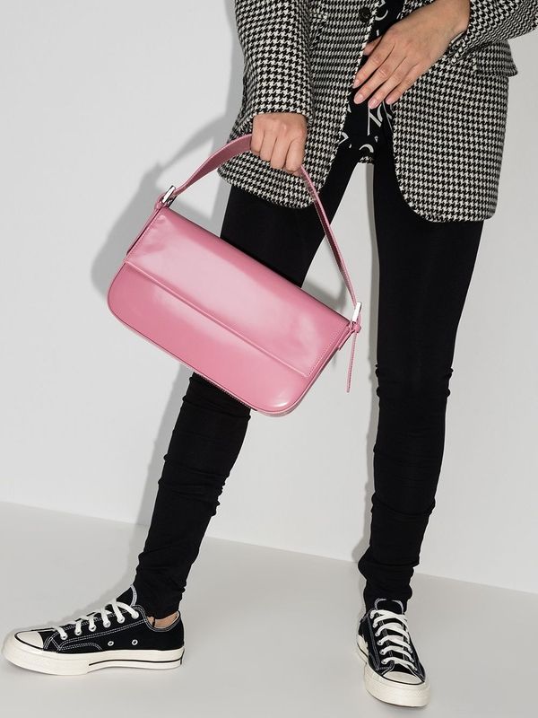 Converse Black Low Top Sneakers