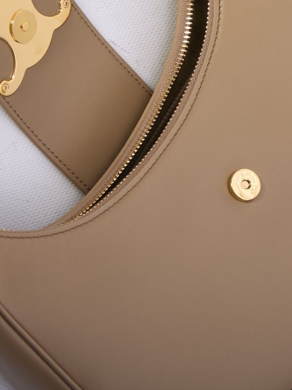 Ava Triomphe Leather Medium Shoulder Bag