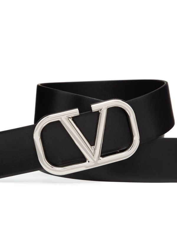 V Logo Buckle Black Leather
  Belt