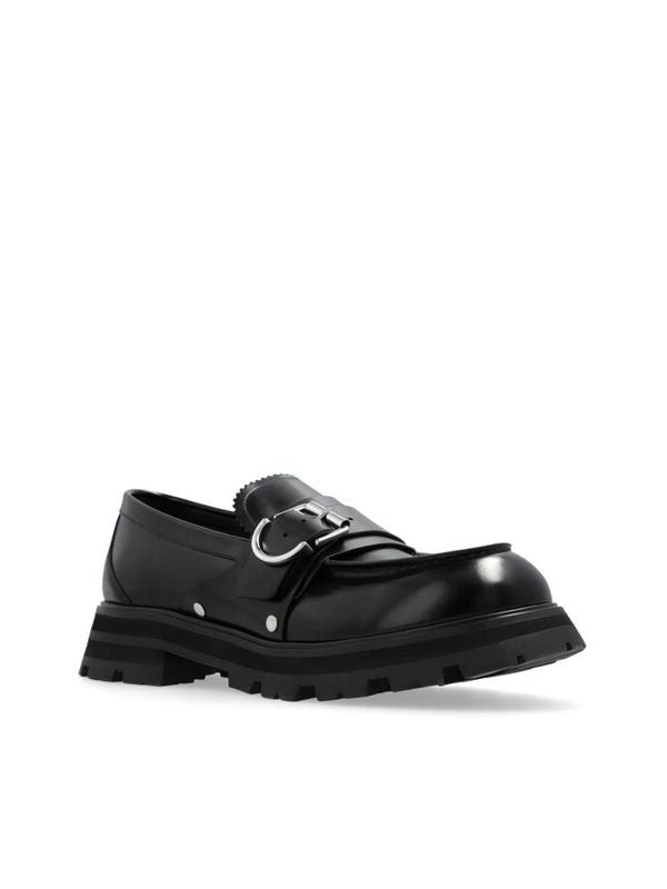 Wander Buckle Leather Loafers