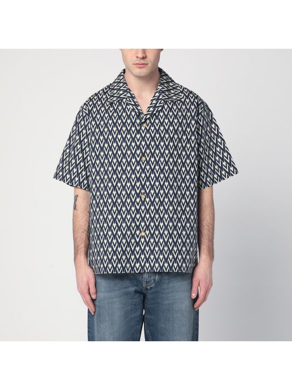 V Logo Pattern Cotton Shirt