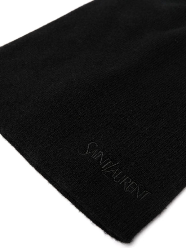 Logo Embroidery Cashmere
  Beanie