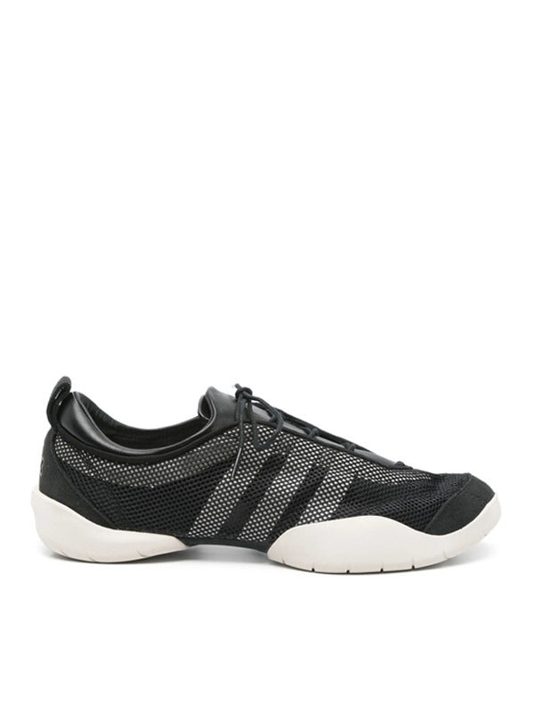Adidas Regu Low-top
  Sneakers