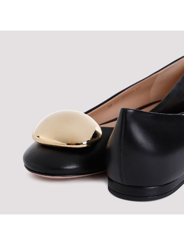 Metal Detail Leather Flat Shoes