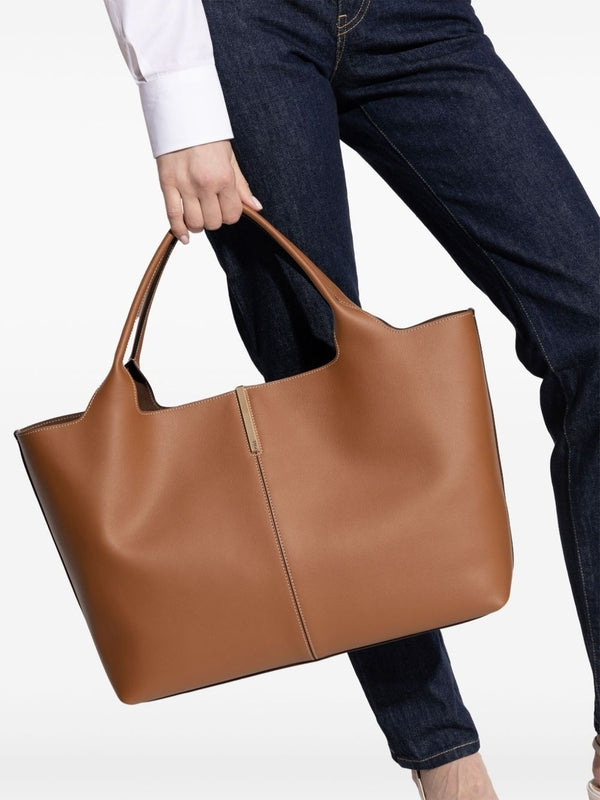 Tod'S Brown Tote Bags