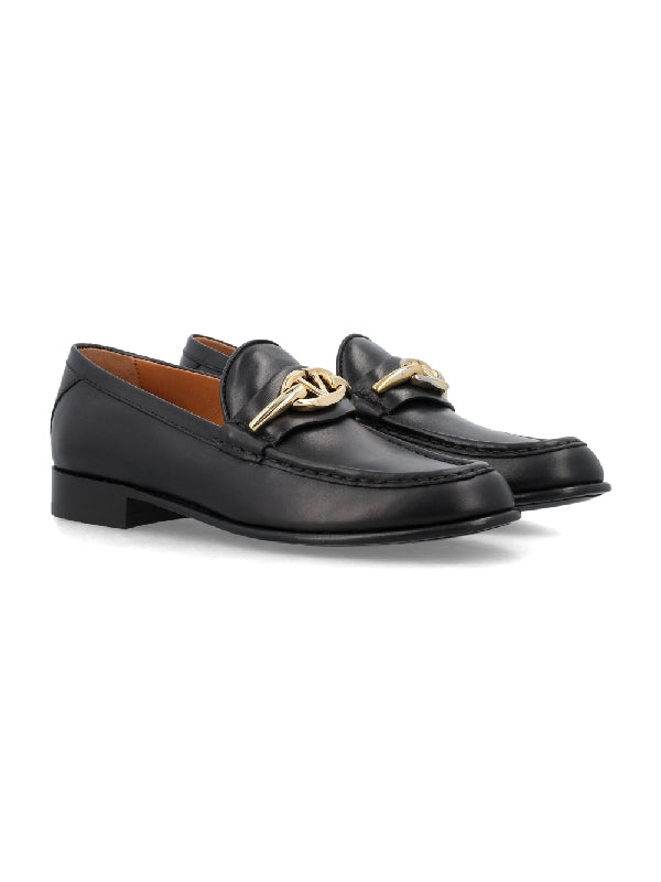 V Logo Bold Chain Accent Leather Loafers