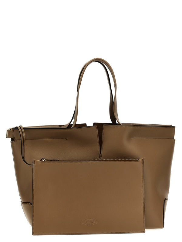 DI Logo Patch
  Leather Tote Bag