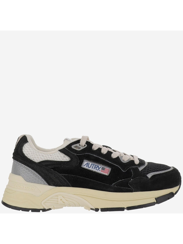 Autry Black Sneakers