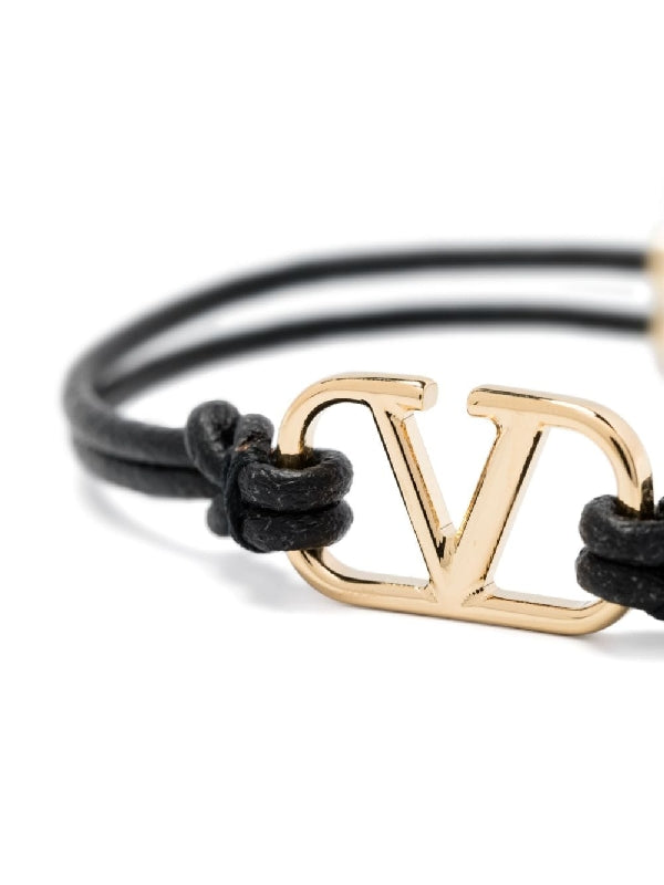 Signature V Logo Pendant Knot Bracelet