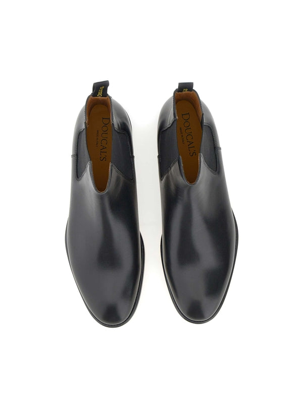Doucal'S Black Chelsea Boots