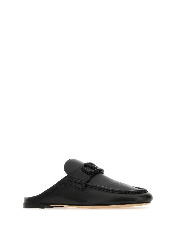 Signature V Logo Leather Loafers