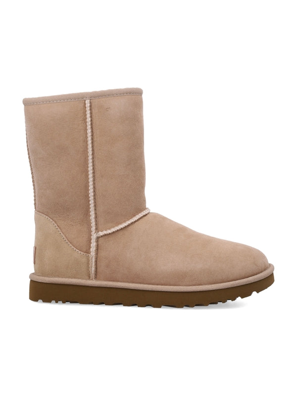 UGG - Classic Short Ugg Boots - Jente