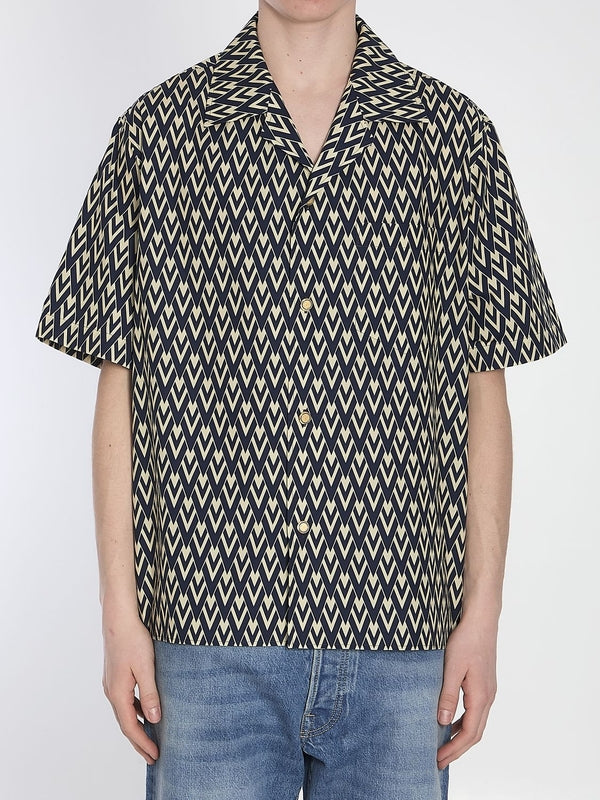 V Pattern Cotton Shirt