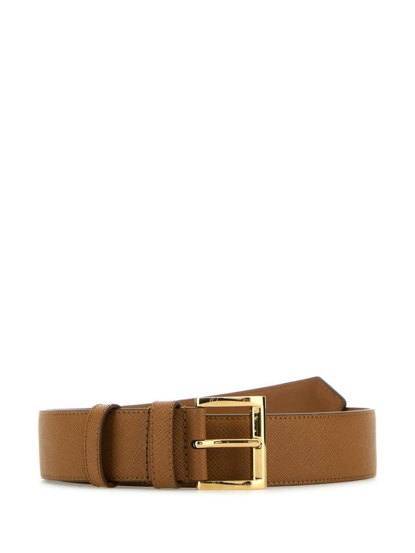 Triangle Logo Decoration
  Leather Belt