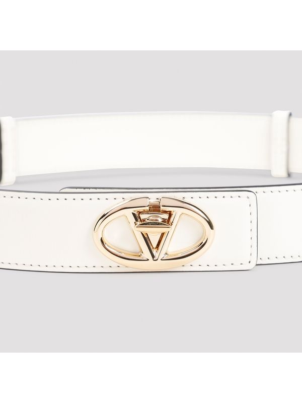 V Logo Leather Belt