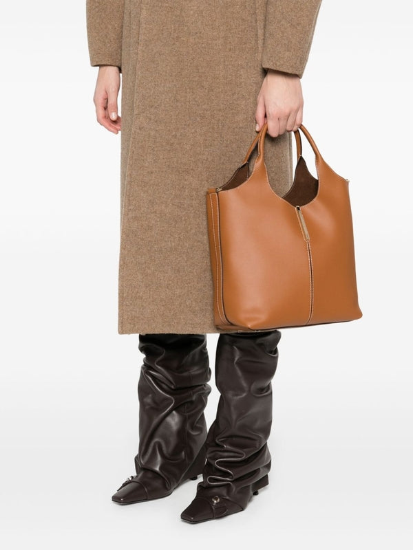 Tod'S Brown Tote Bags