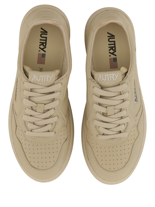 "MEDALIST LOW" SNEAKER Low Top Sneakers
