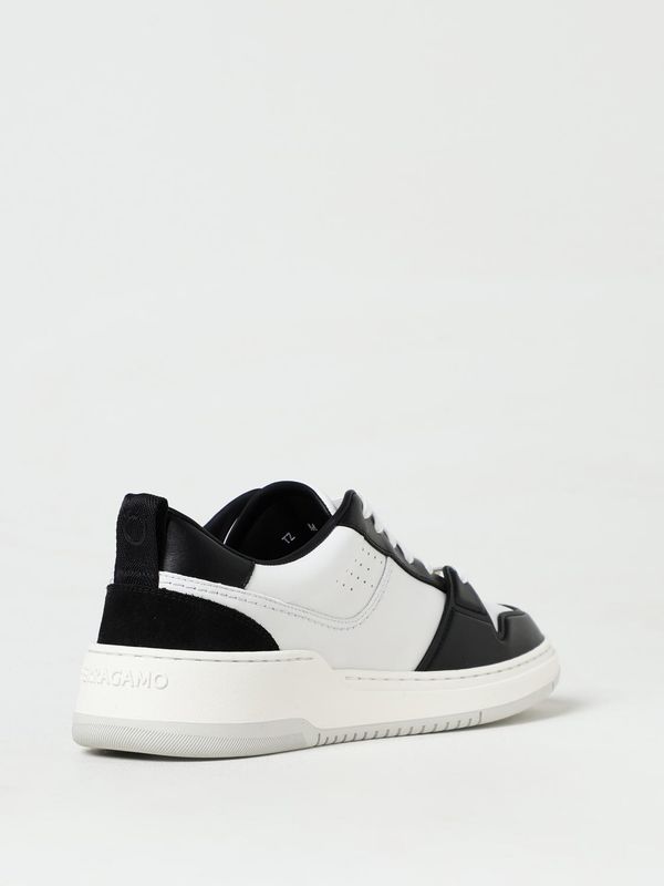 Dennis Logo Low Top Sneakers