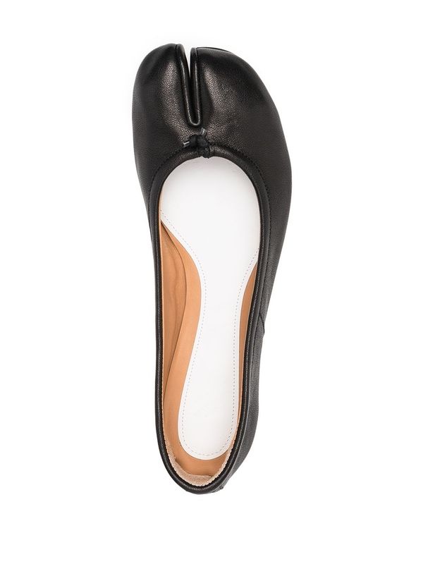 Tabi Leather
  Flat Shoes