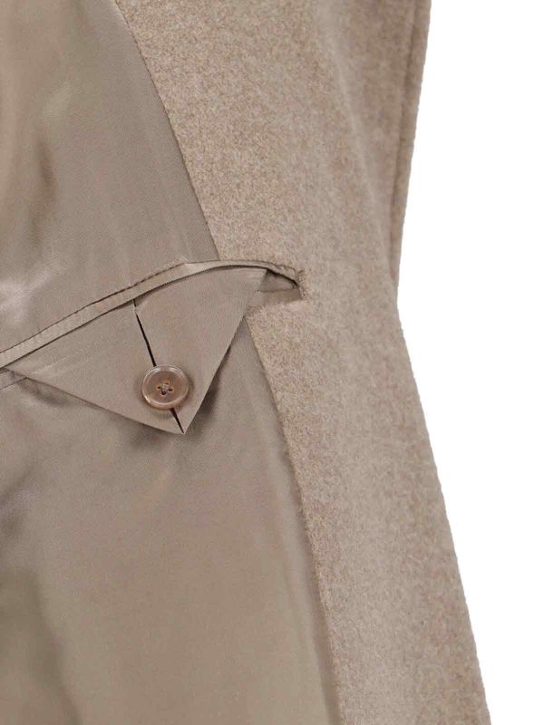 双排扣羊毛大衣