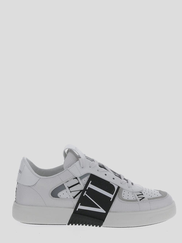 VL7N Logo Sneakers