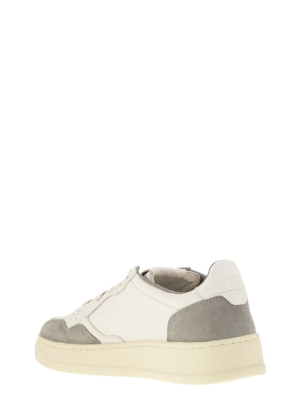 Medalist Low-Top Sneakers