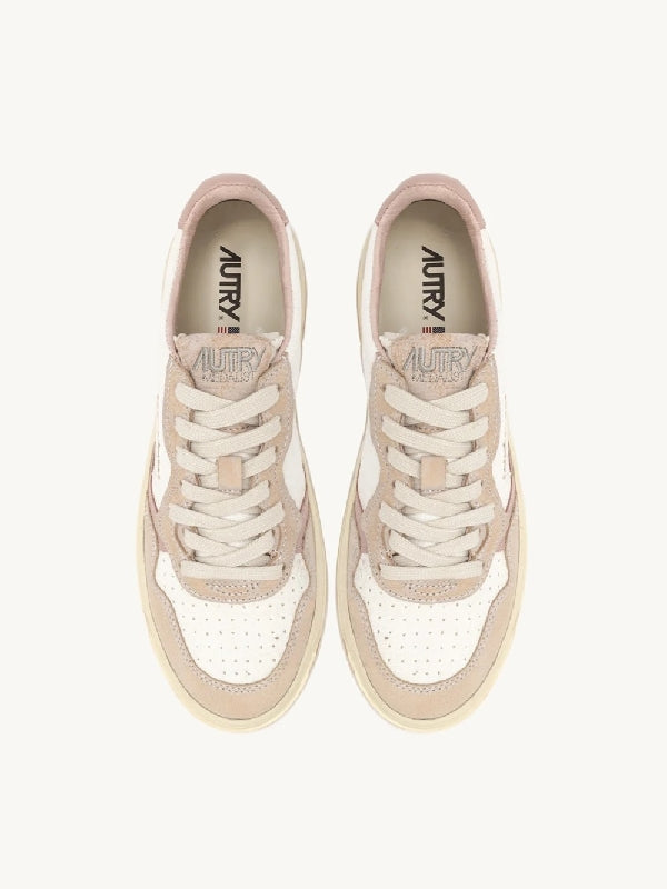 Medalist Low-top Sneakers