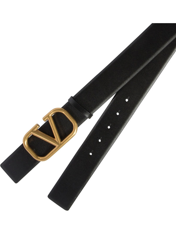 V Logo Buckle Leather Belt