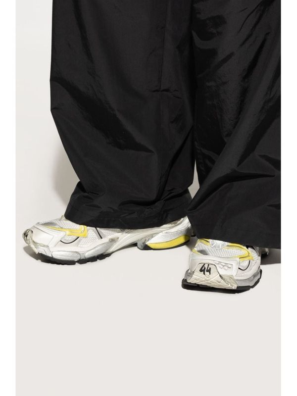 Runner 2.0 Low
  Top Sneakers