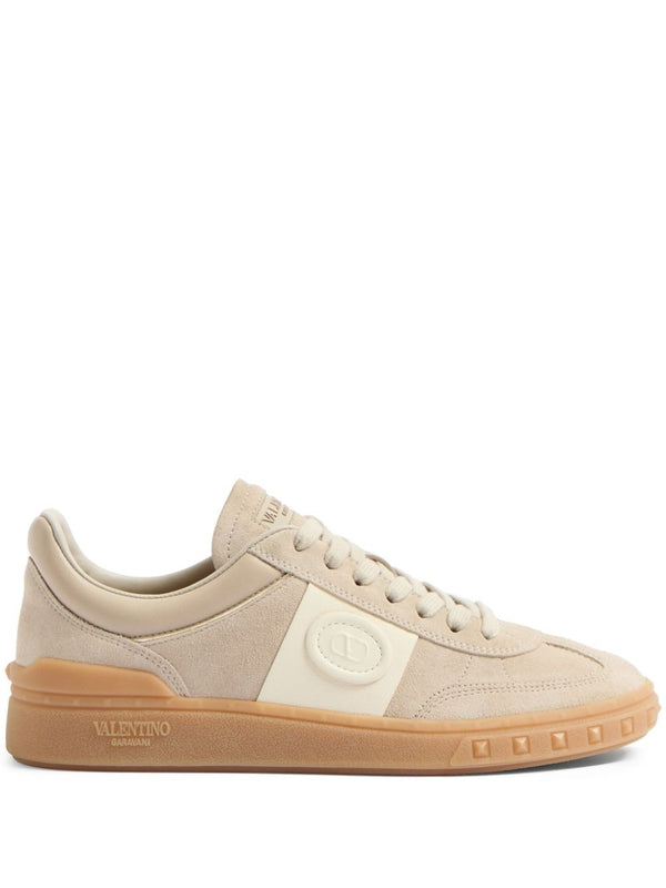 UPVILLAGE Leather Low-Top Sneakers