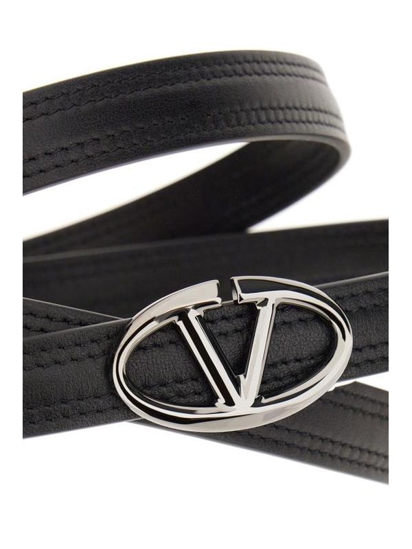 V Logo Buckle Leather Belt