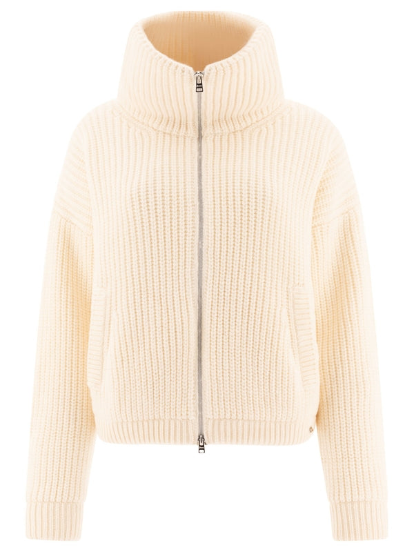 度假高领拉链
开襟衫