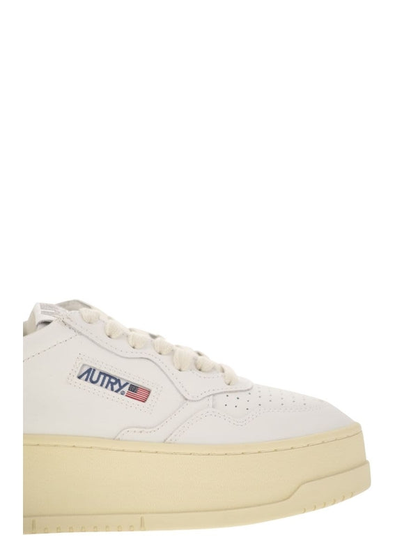 Medalist Platform Sneakers