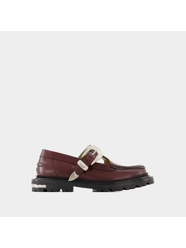 Metal Buckle Leather Loafers