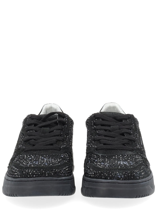 Autry Black Low Top Sneakers