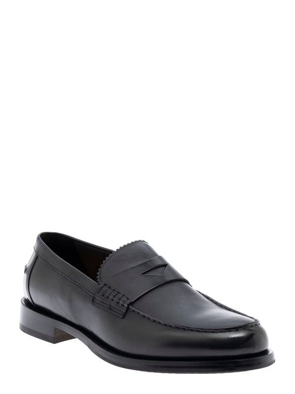 Doucal'S Black Loafers