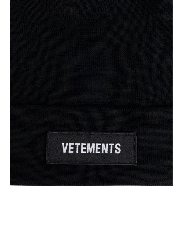 Logo Patch Turn-Up Wool Beanie