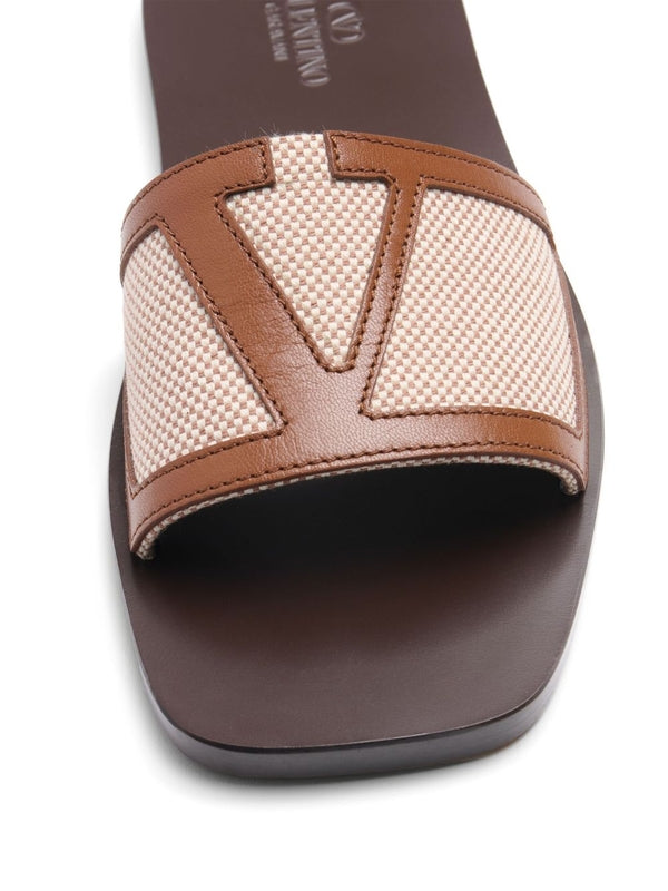 Valentino Beige Slides