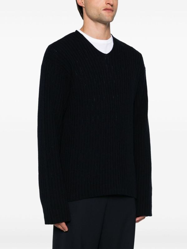 Gustave V-neck
  Cashmere Knit