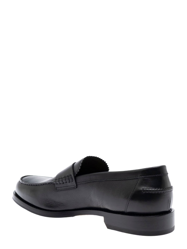 Doucal'S Black Loafers