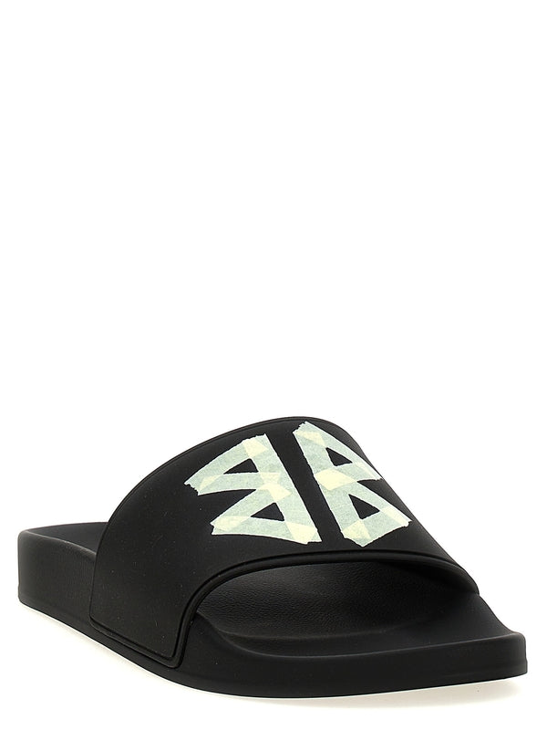 Tape Type Logo
  Slide