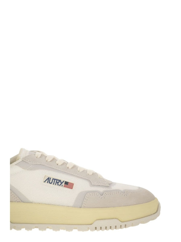 Wildpace Low-Top Sneakers