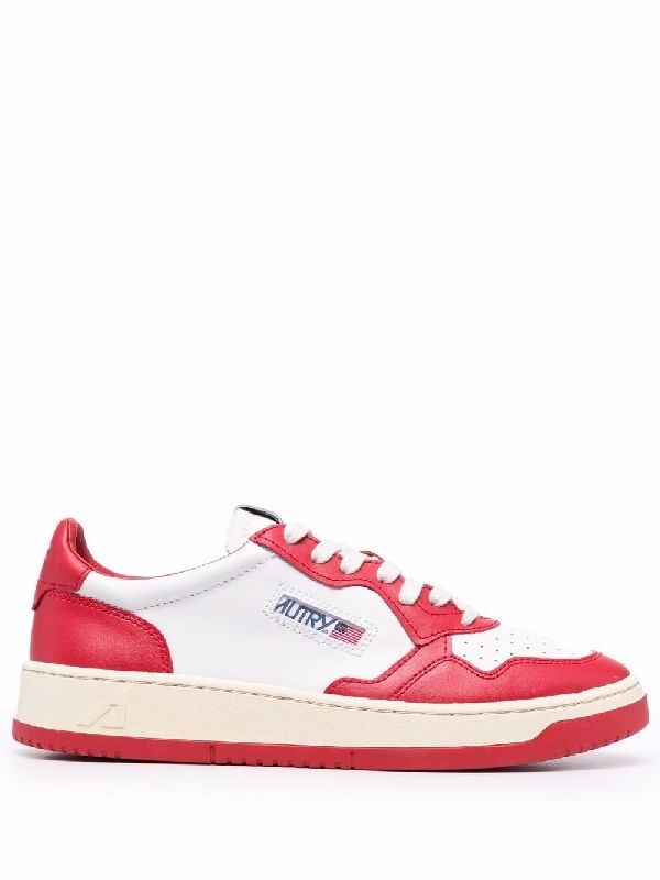 Medalist Low-Top Sneakers