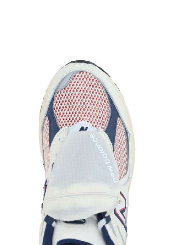 2002r Pouch Low-Top Sneakers